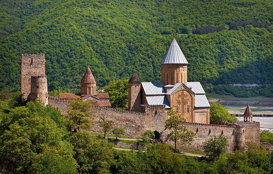 Ananuri Fortress