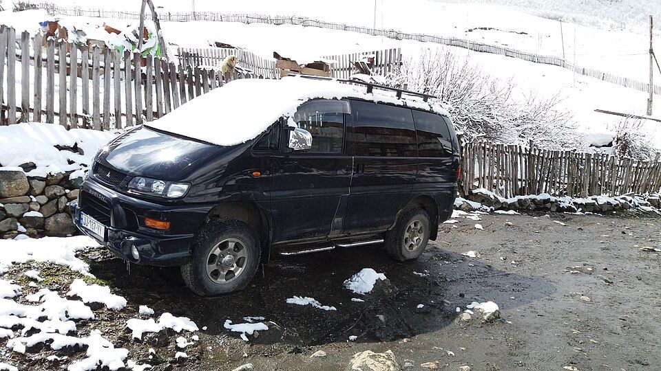 Mitsubishi Delica 4x4 in Ushguli, Svaneti